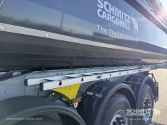 Schmitz Cargobull Tipper Steel half pipe body 24m³ 