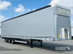 Schmitz Cargobull Curtainsider Mega Getränke 