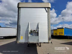 Schmitz Cargobull Curtainsider Mega Getränke 