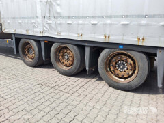Schmitz Cargobull Curtainsider Mega Getränke 