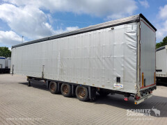Schmitz Cargobull Curtainsider Mega Getränke 