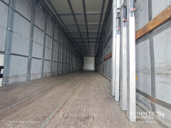 Schmitz Cargobull Curtainsider Mega Getränke 