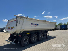 Schmitz Cargobull Tipper Steel half pipe body 28m³ 