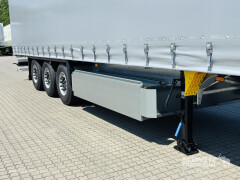 Schmitz Cargobull Curtainsider Standard Getränke 