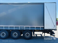 Schmitz Cargobull Curtainsider Standard Getränke 