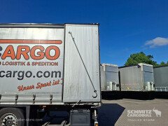 Schmitz Cargobull Curtainsider Standard Getränke 