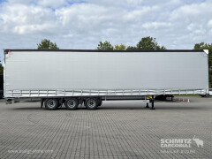 Schmitz Cargobull Curtainsider Mega Getränke 