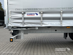 Schmitz Cargobull Curtainsider Mega Getränke 